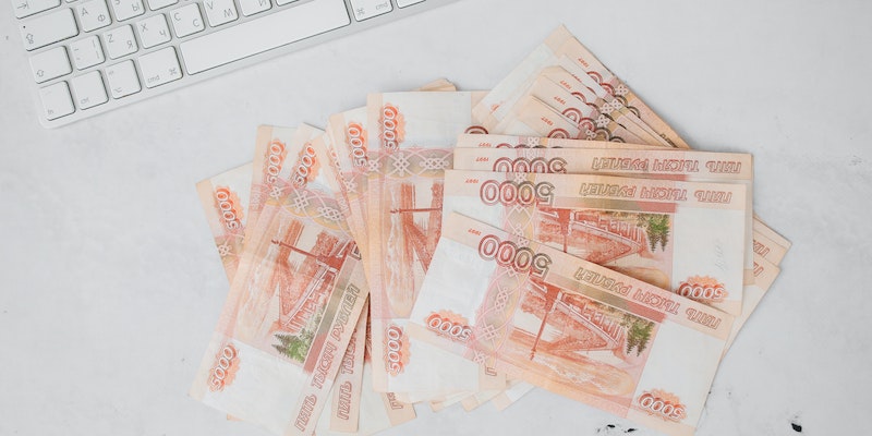 Сбербанк сообщил о росте вкладов физлиц в июле на 300 миллиардов рублей